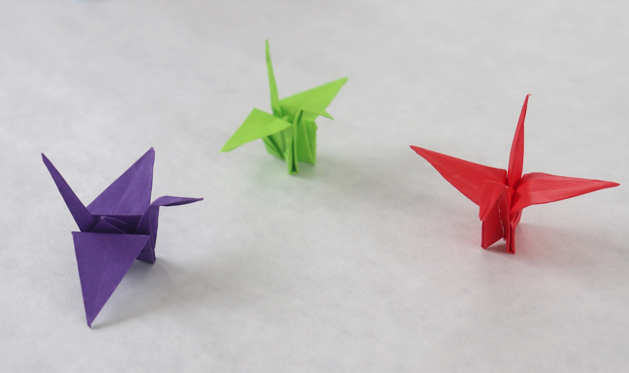 “Grullas por la Paz”: origami empapado en esperanza
