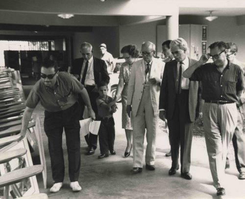 1961-04-03 The First San Juan Outdoor Art Show and Sale0002