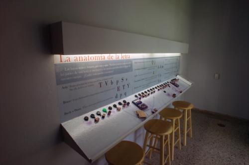 Vista de sala. De la pluma a la imprenta: La cultura impresa en Puerto Rico 1806 - 1906. 2009