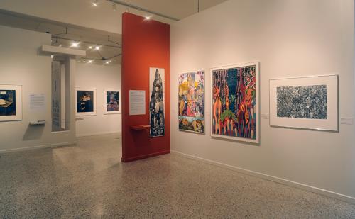 Vista de sala. Premios de la Bienal de San Juan del Grabado Latinoamericano y del Caribe: 1970-2001. Foto Jesús E. Marrero