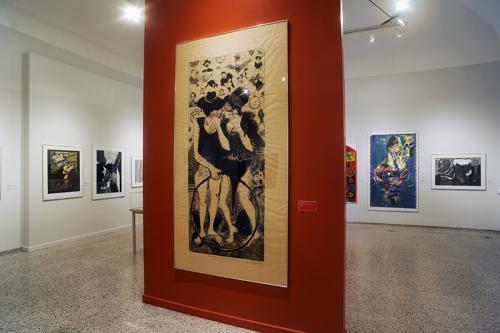 Vista de sala. Premios de la Bienal de San Juan del Grabado Latinoamericano y del Caribe: 1970-2001. Foto Jesús E. Marrero