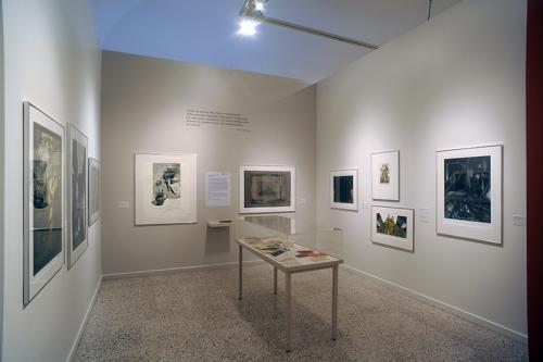 Vista de sala. Premios de la Bienal de San Juan del Grabado Latinoamericano y del Caribe: 1970-2001. Foto Jesús E. Marrero