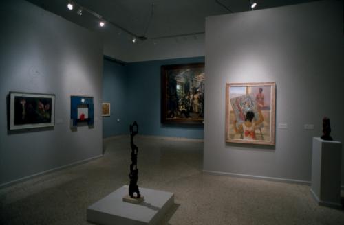 Vista de sala. Cien años de historia, arte y enseñanza. 2003
