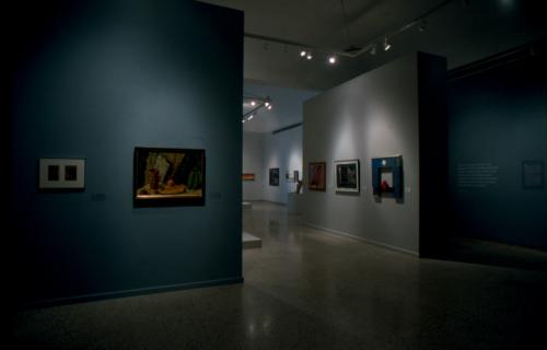 Vista de sala. Cien años de historia, arte y enseñanza. 2003