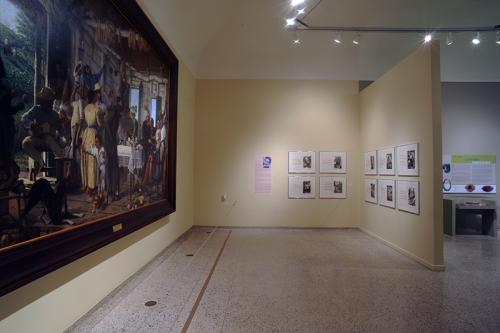 Vista de sala. Homenaje a Julia de Burgos. 2014