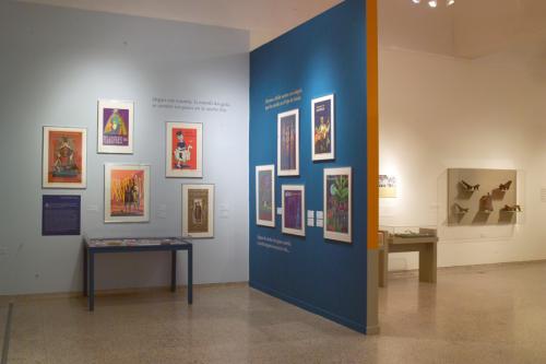 Vista de sala. Mensajeros de paz y felicidad: carteles y postales navideñas. 2007